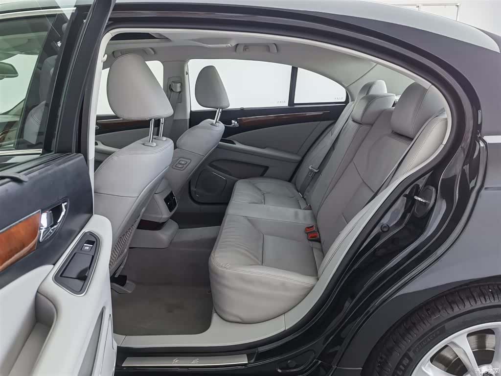 Hongqi H7, 2016 15