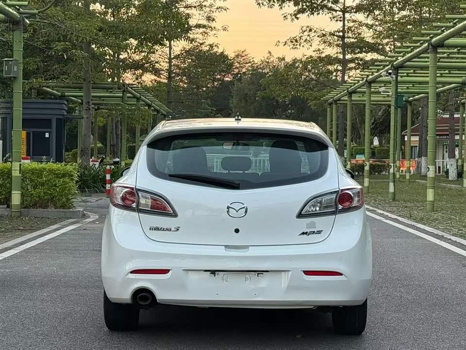 Mazda 3 star Cheng