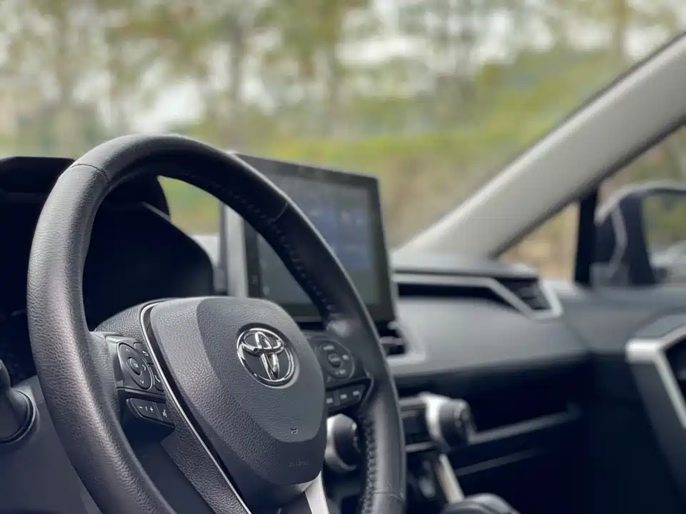 Toyota RAV4 Rongfang