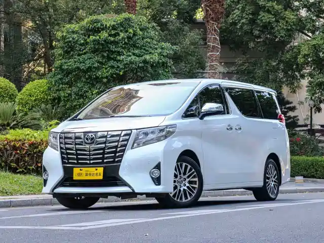Toyota Alphard 2018 — купить из Китая под заказ