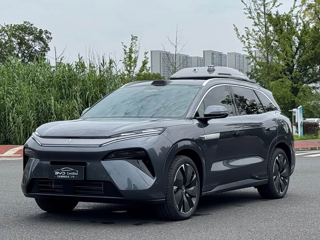 BYD Tang L