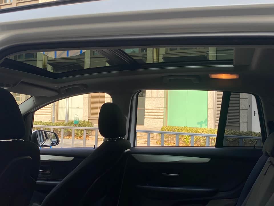 BMW 2 series multifunctional station wagon