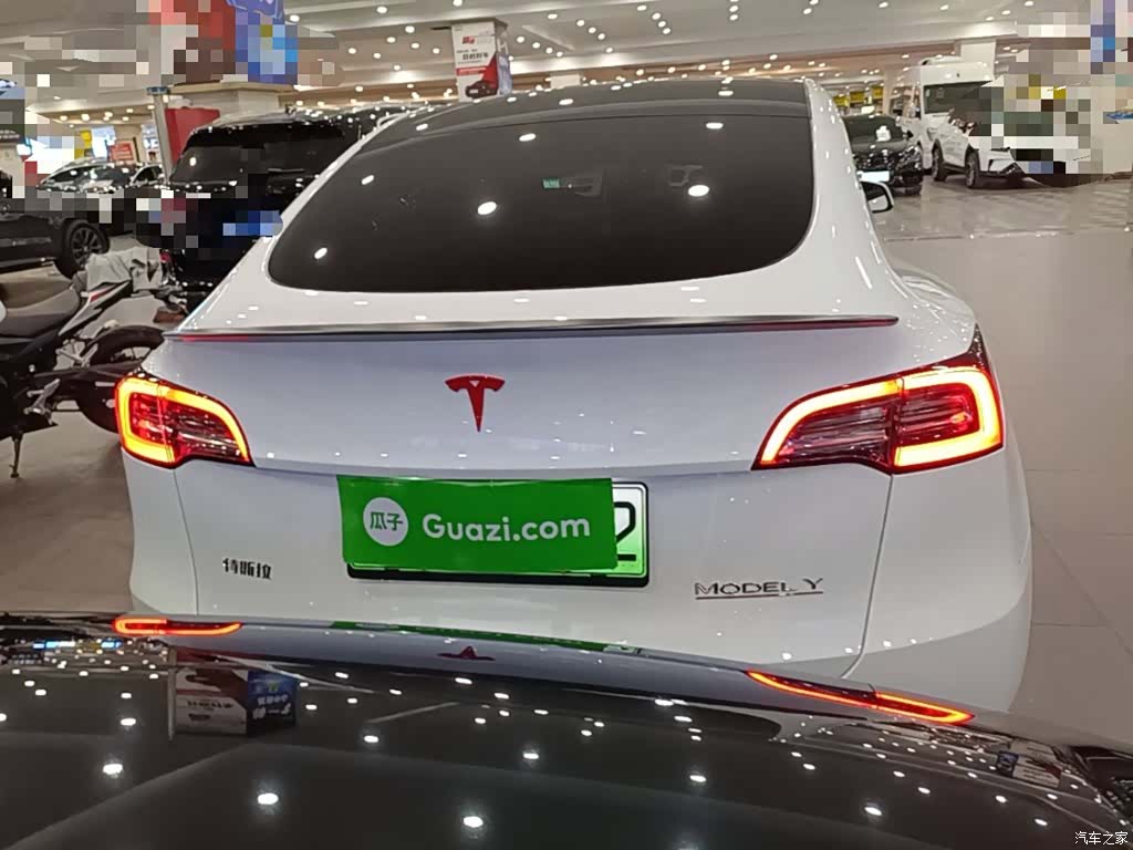 Tesla Model Y, 2023 6