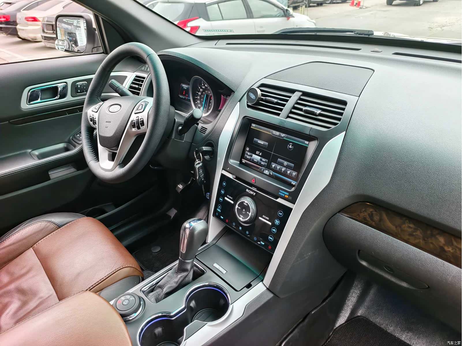 Ford Explorer, 2015 17