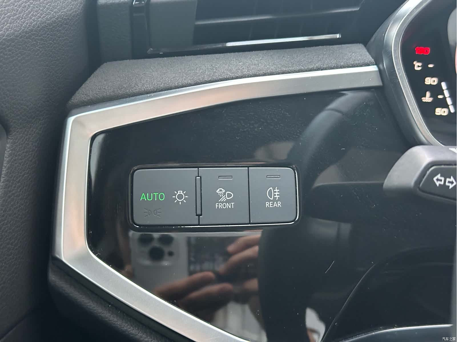 Audi Q3, 2023 16