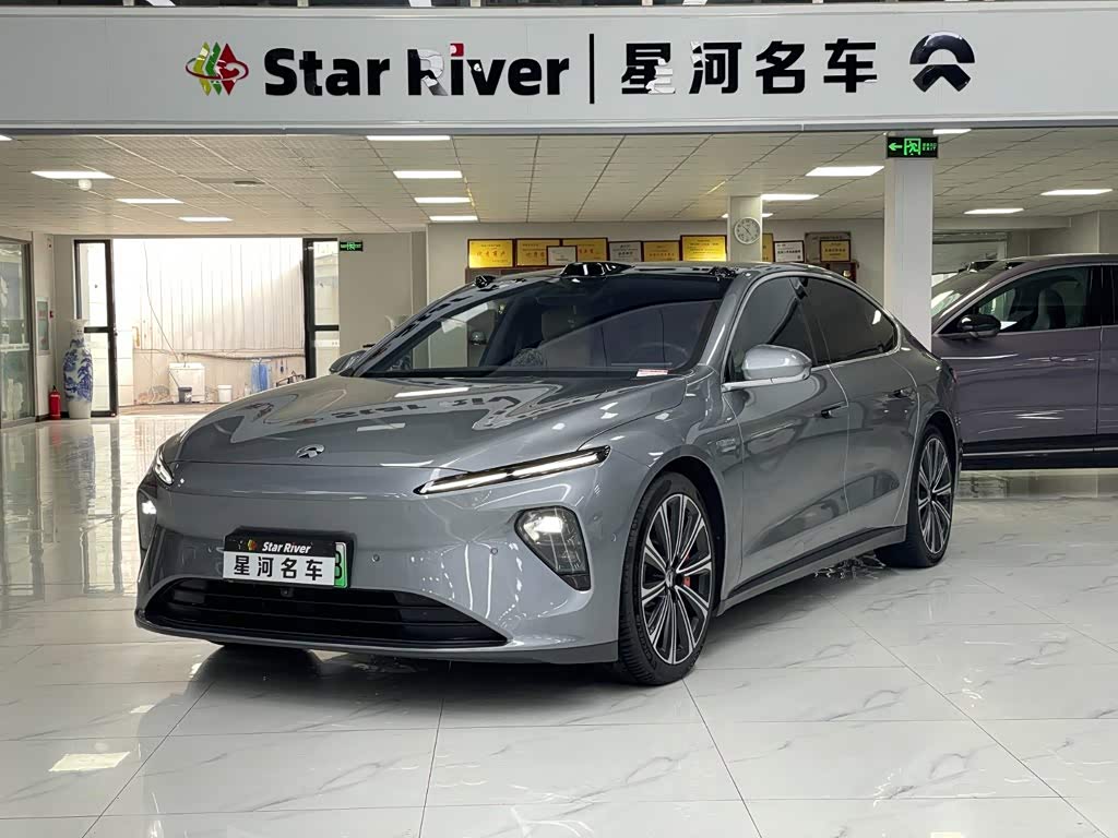 NIO ET7