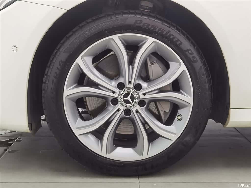 Mercedes-Benz E-Class, 2019 17