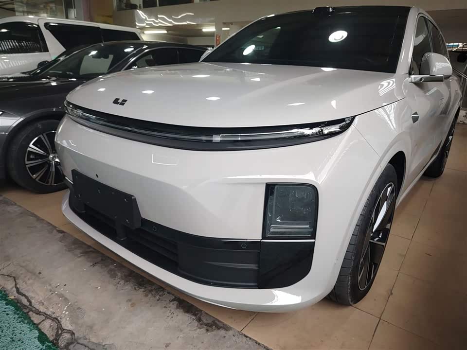 Li Auto Ideal L6
