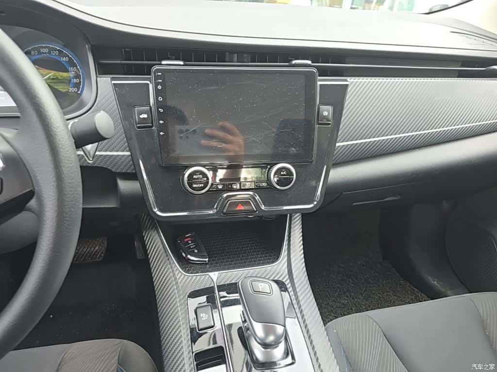 Nissan D60EV, 2024 13
