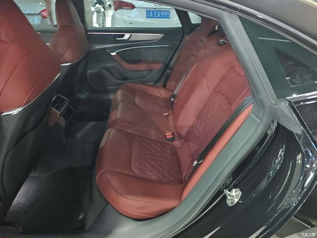 Audi A7L, 2025 17