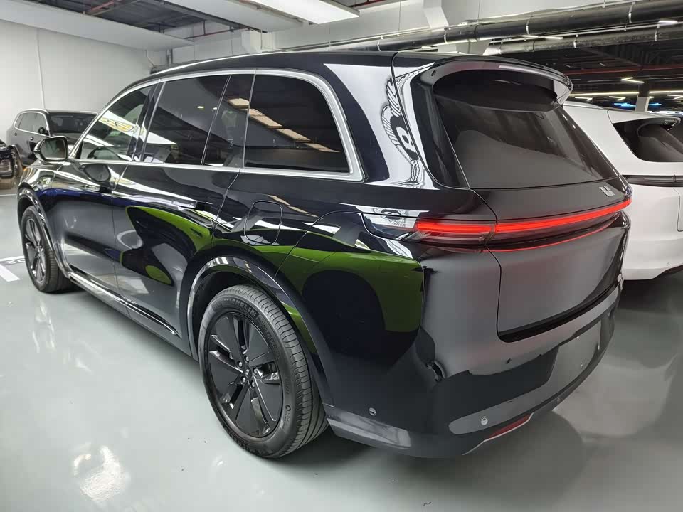 Li Auto Ideal L8