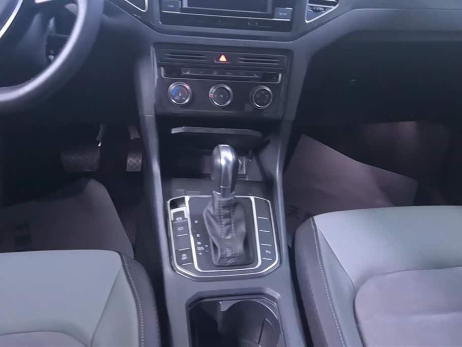 Volkswagen Golf*Jiayu