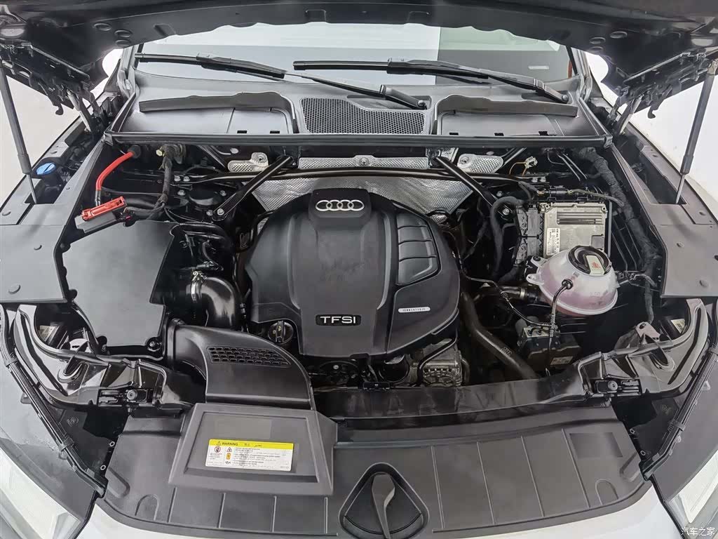 Audi Q5L, 2018 6