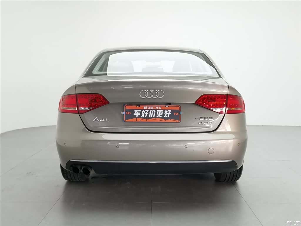 Audi A4L, 2011 4