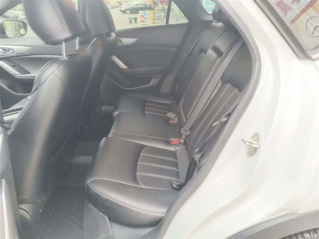 Mazda CX-4, 2019 17