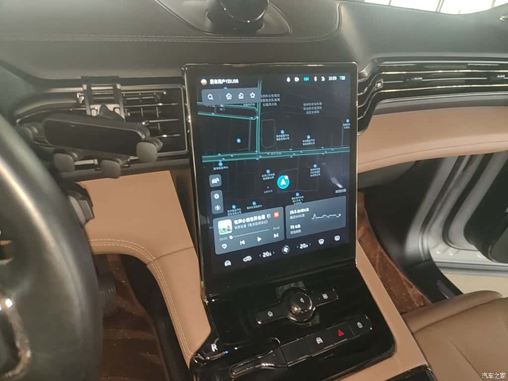 NIO ES8, 2020 13