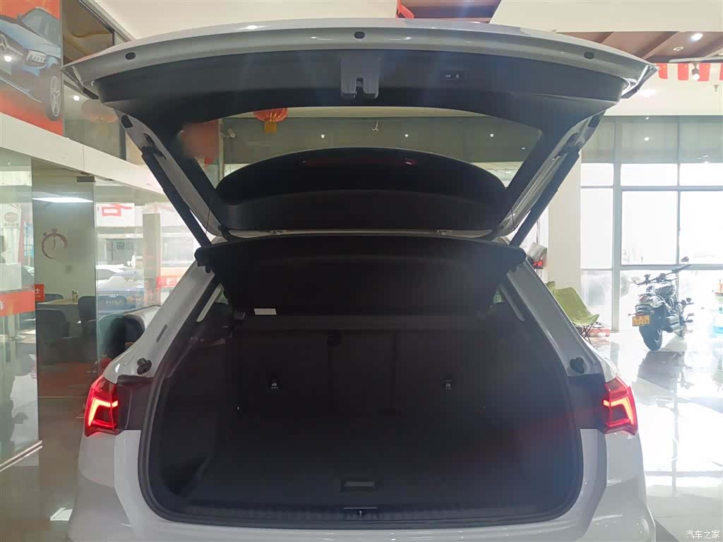 Audi Q3, 2019 19