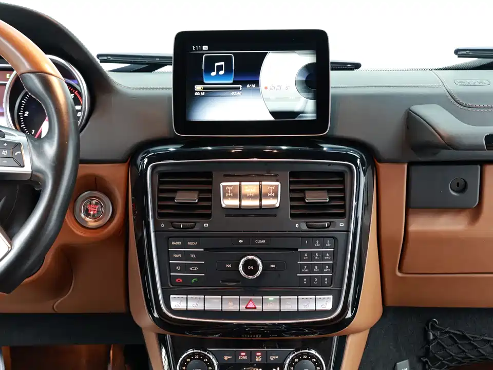 Mercedes-Benz G-class