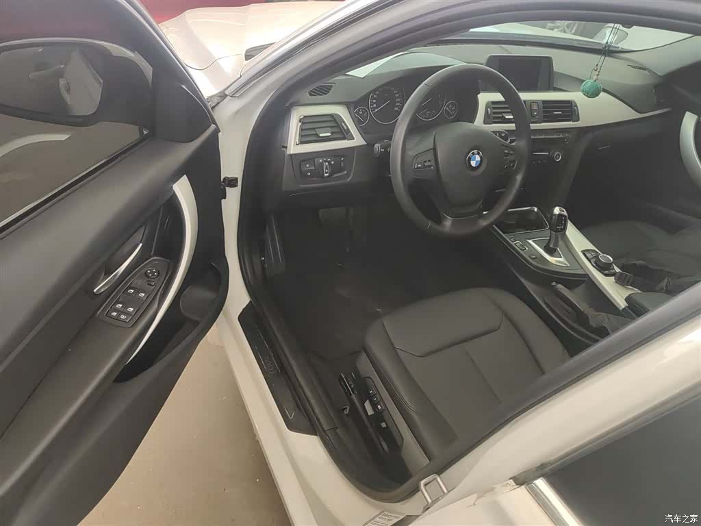 BMW 3 Series, 2015 16