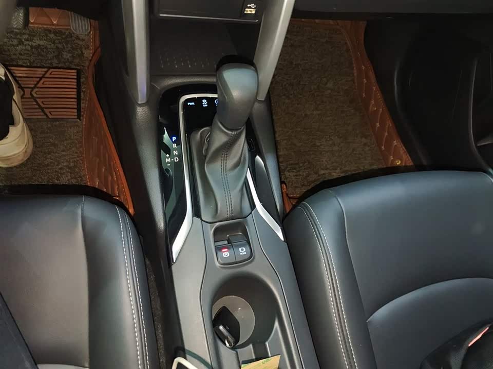 Toyota Corolla Sharp amplifier