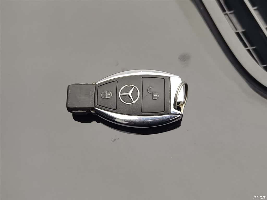 Mercedes-Benz R-Class, 2016 23