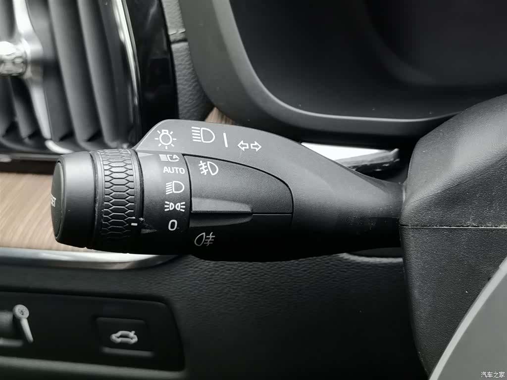 Volvo XC60, 2022 21