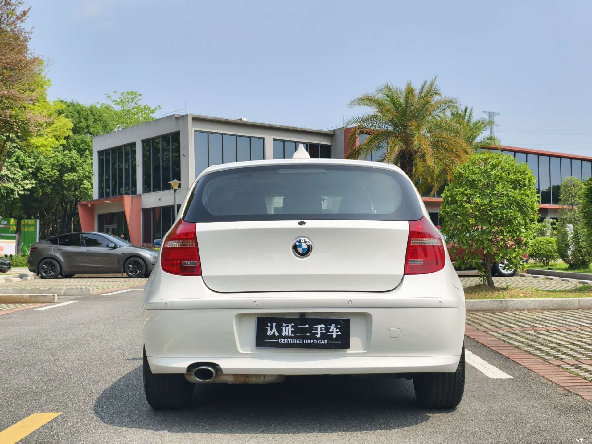 BMW 1 Series, 2011 6