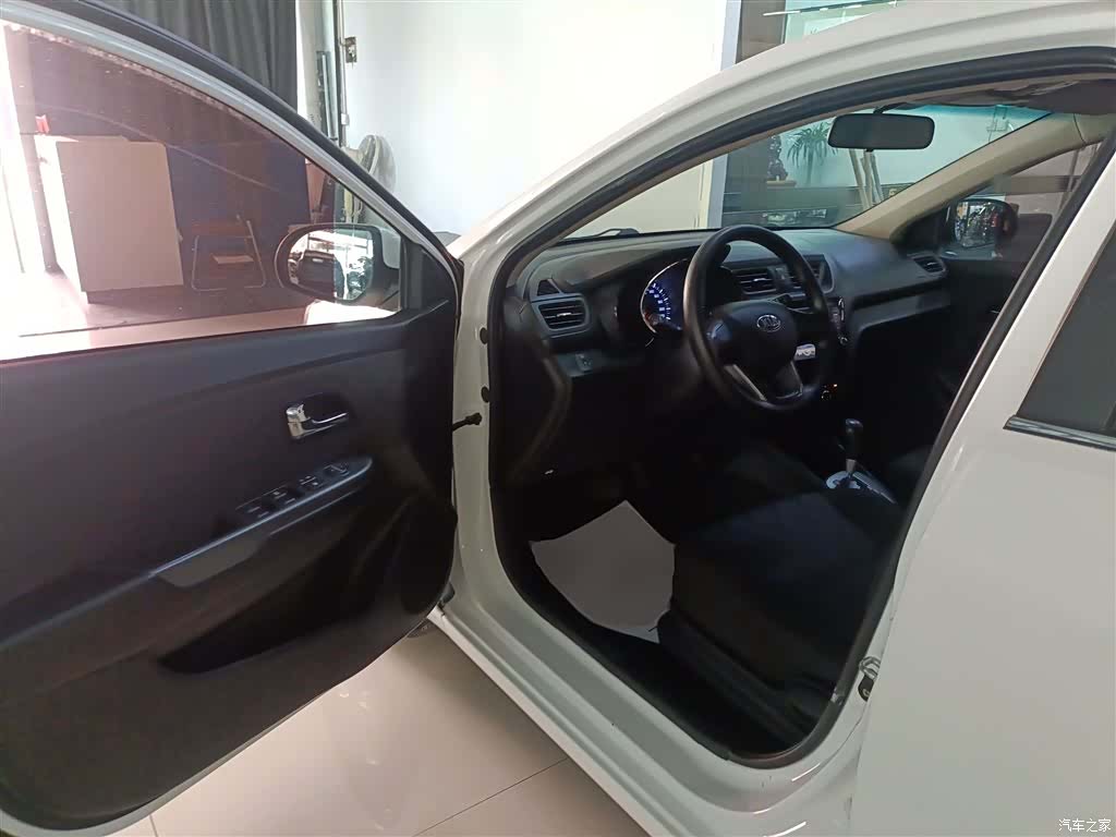 Kia K2, 2014 16