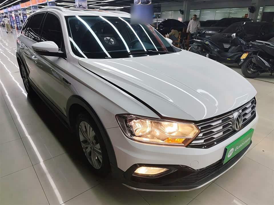 Volkswagen C-TREK Wei Collar