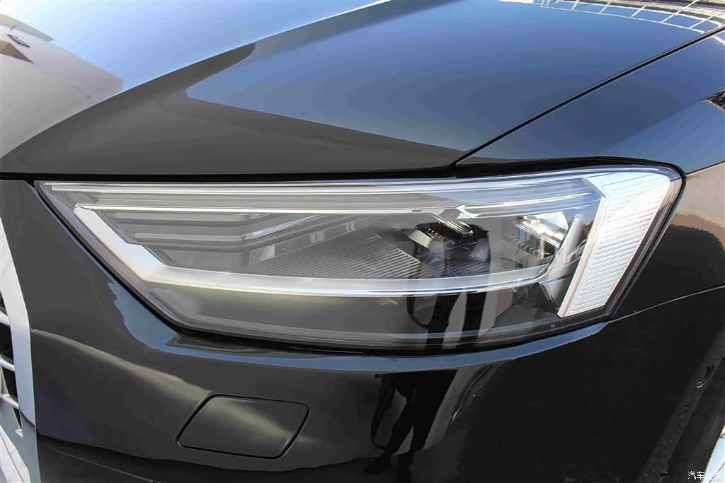 Audi A8L, 2020 11