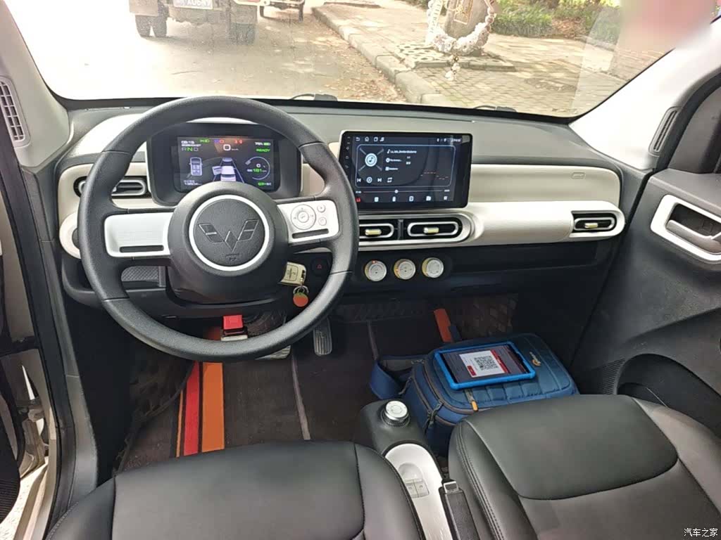 Wuling MINIEV, 2025 6