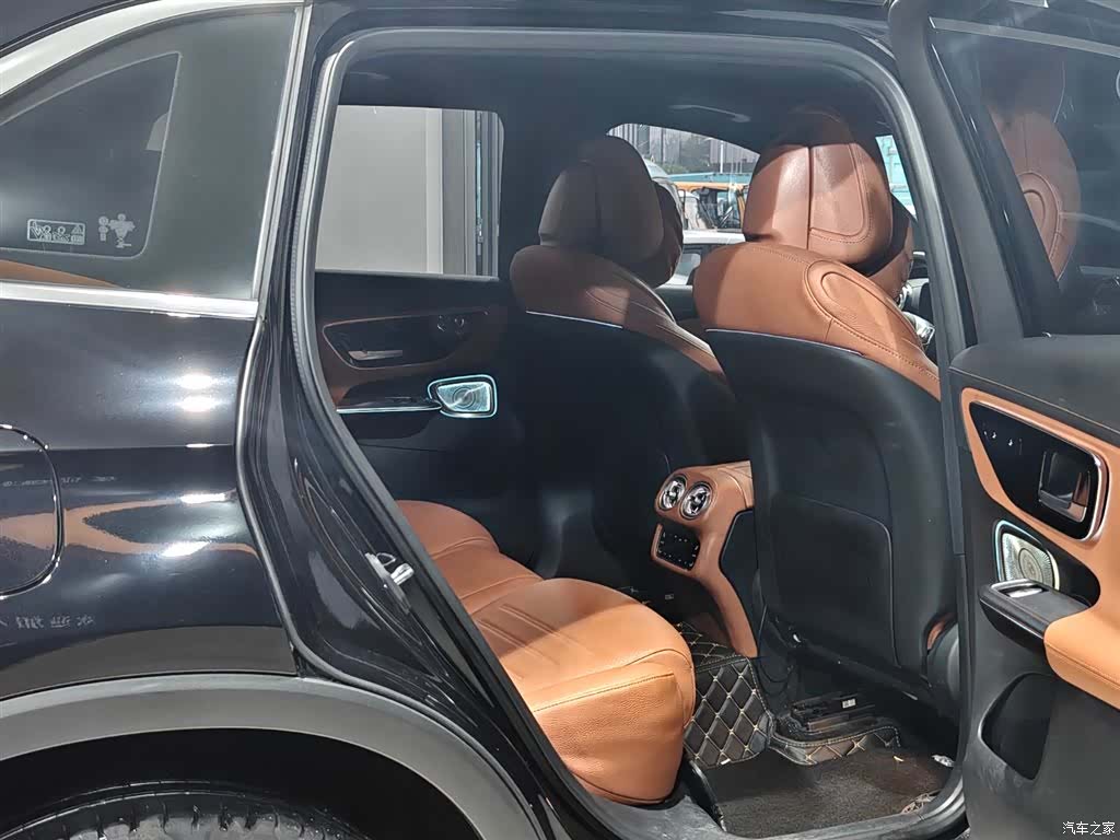 Mercedes-Benz GLC, 2023 8