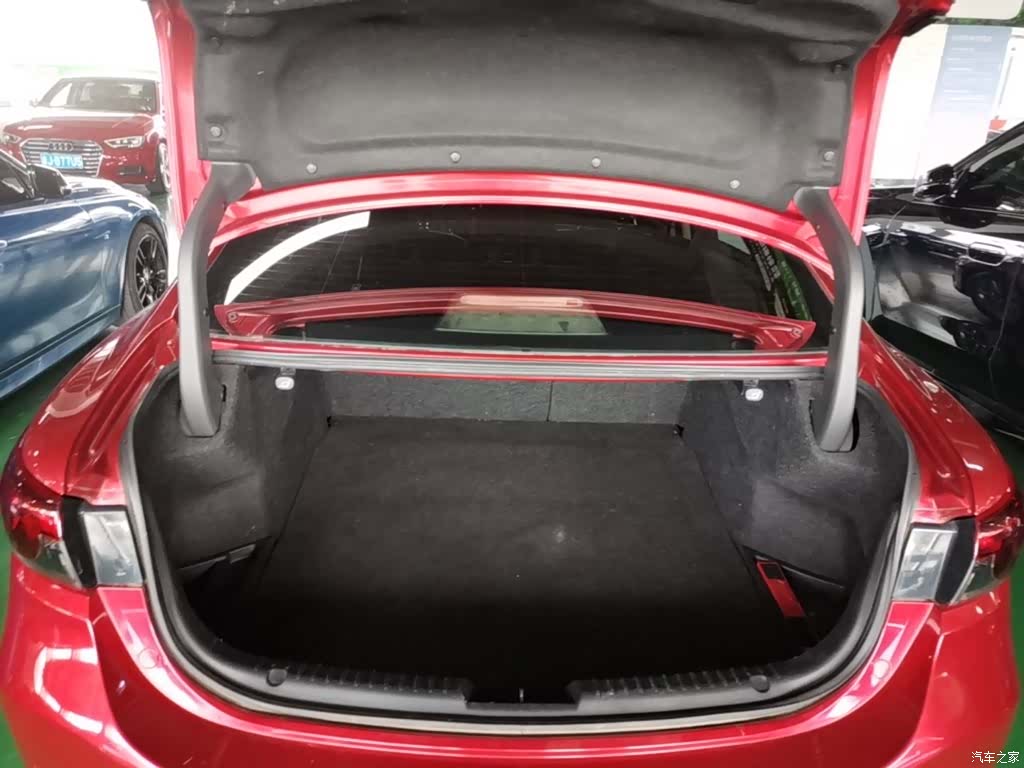 Mazda Atenza, 2017 19