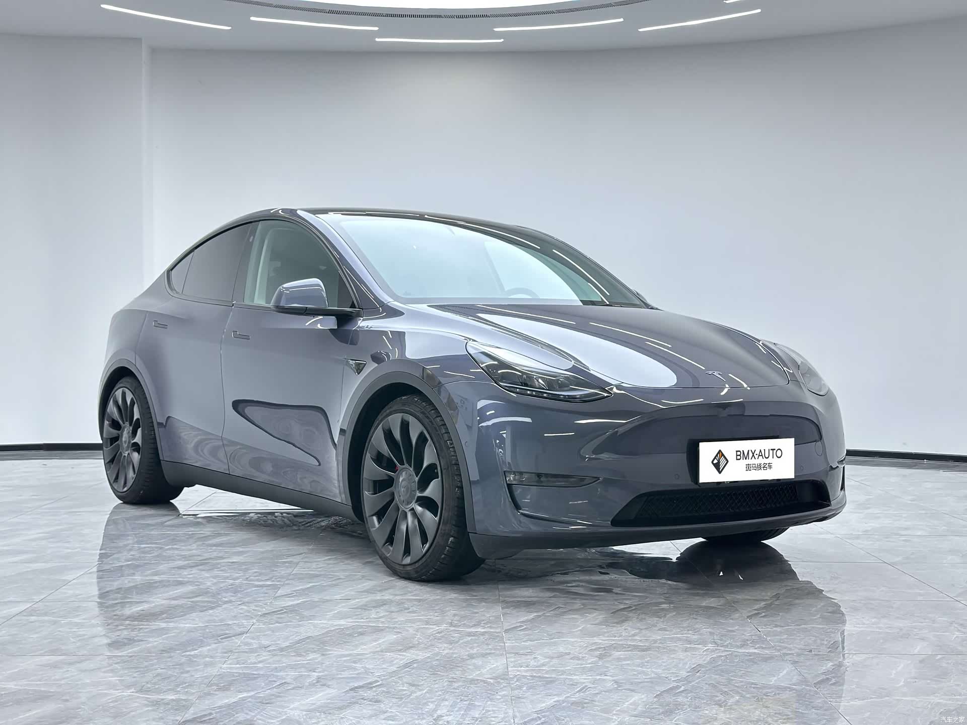 Tesla Model Y, 2023 2