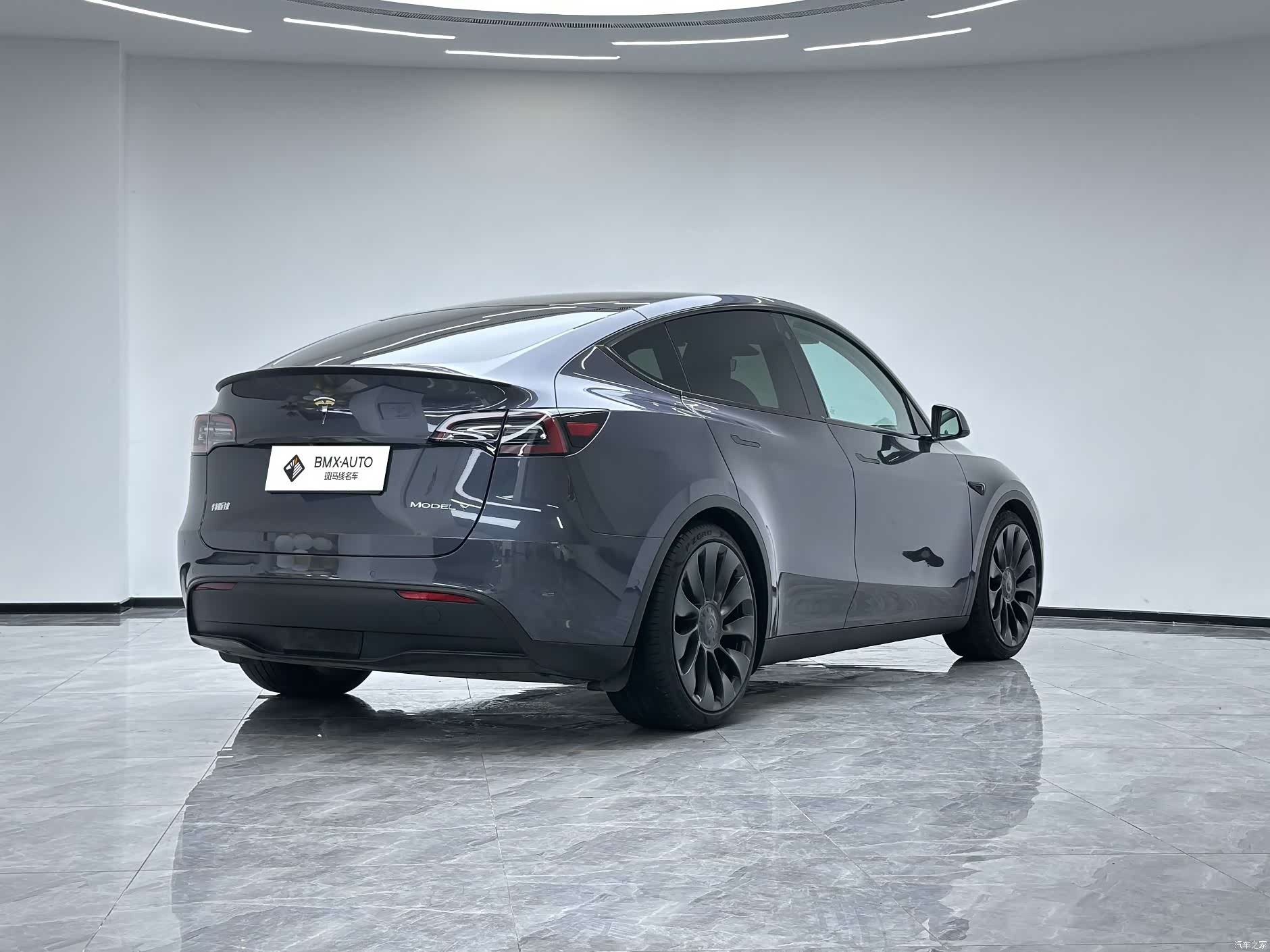 Tesla Model Y, 2023 3