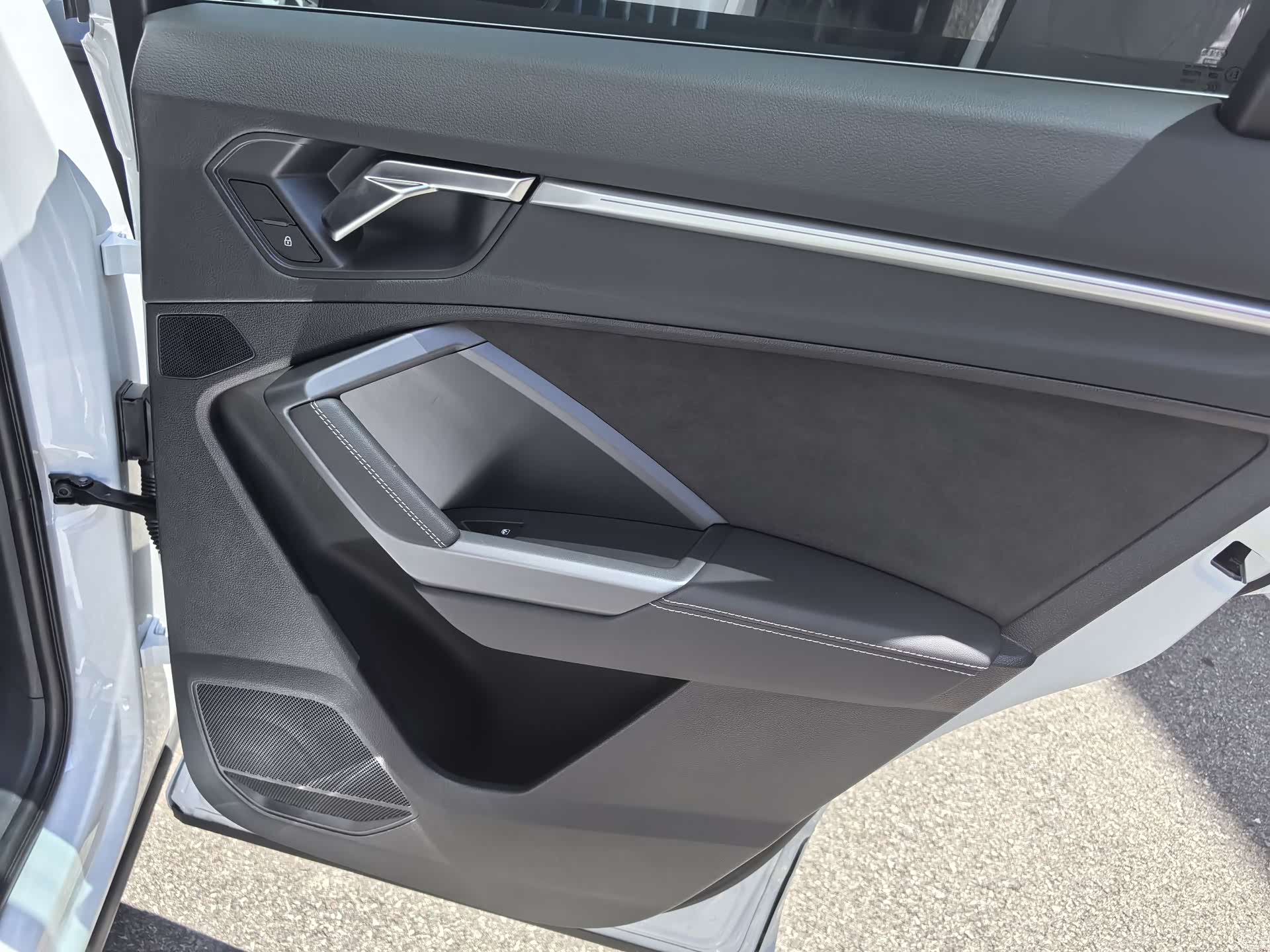 Audi Q3, 2024 11