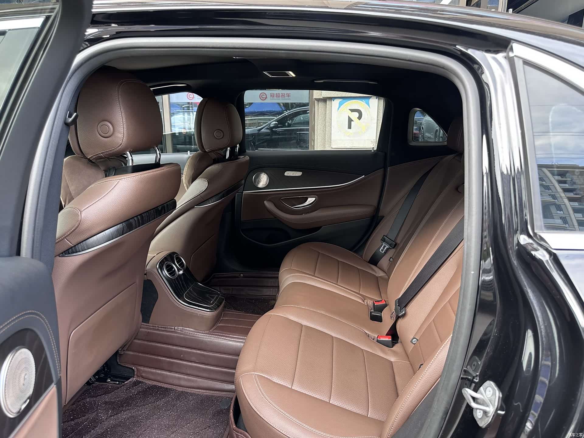Mercedes-Benz E-Class, 2022 12
