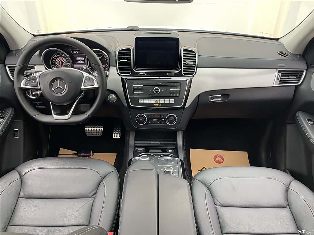 Mercedes-Benz GLE, 2018 28