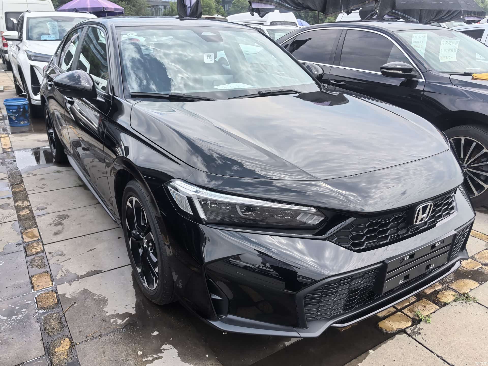 Honda Civic, 2026 4