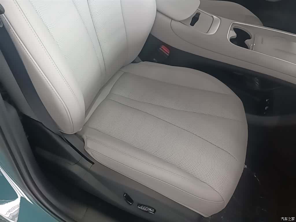 BYD HiAce, 2025 20