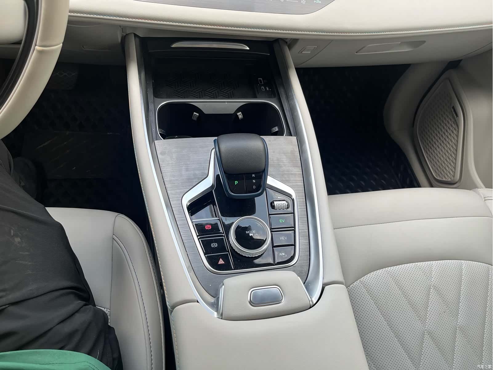 Chery Tiggo 8, 2023 17
