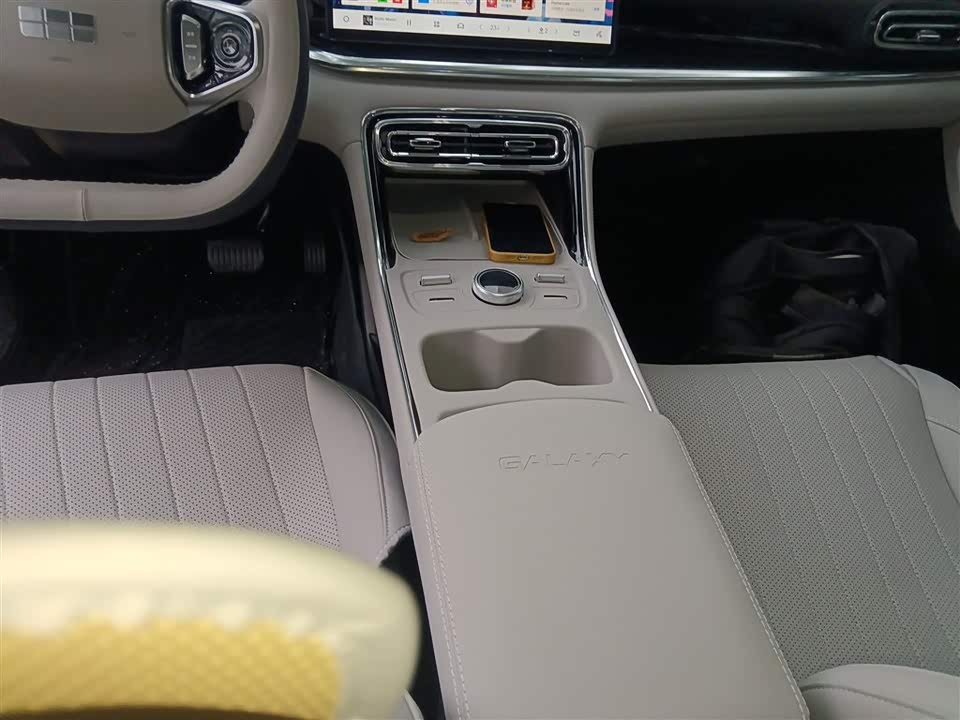 Geely Galaxy Galaxy Sparkle 6