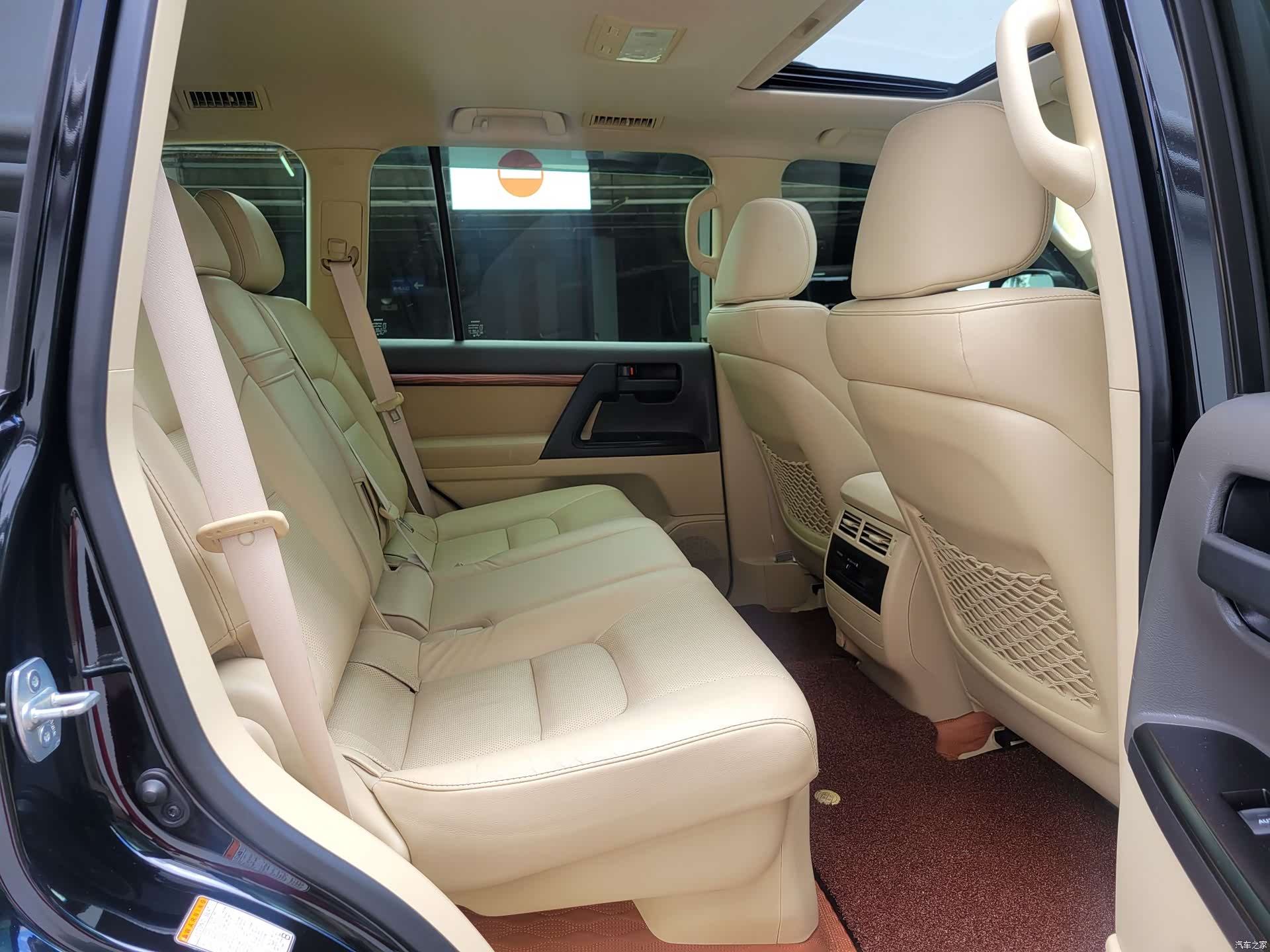 Toyota Land Cruiser, 2017 9