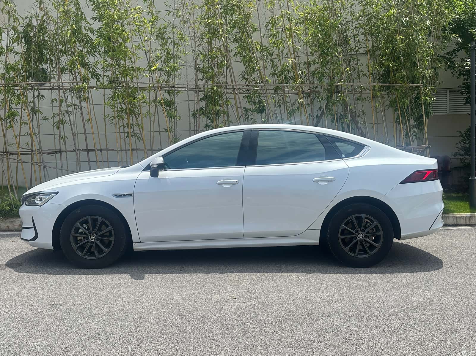 BYD Qin, 2022 9