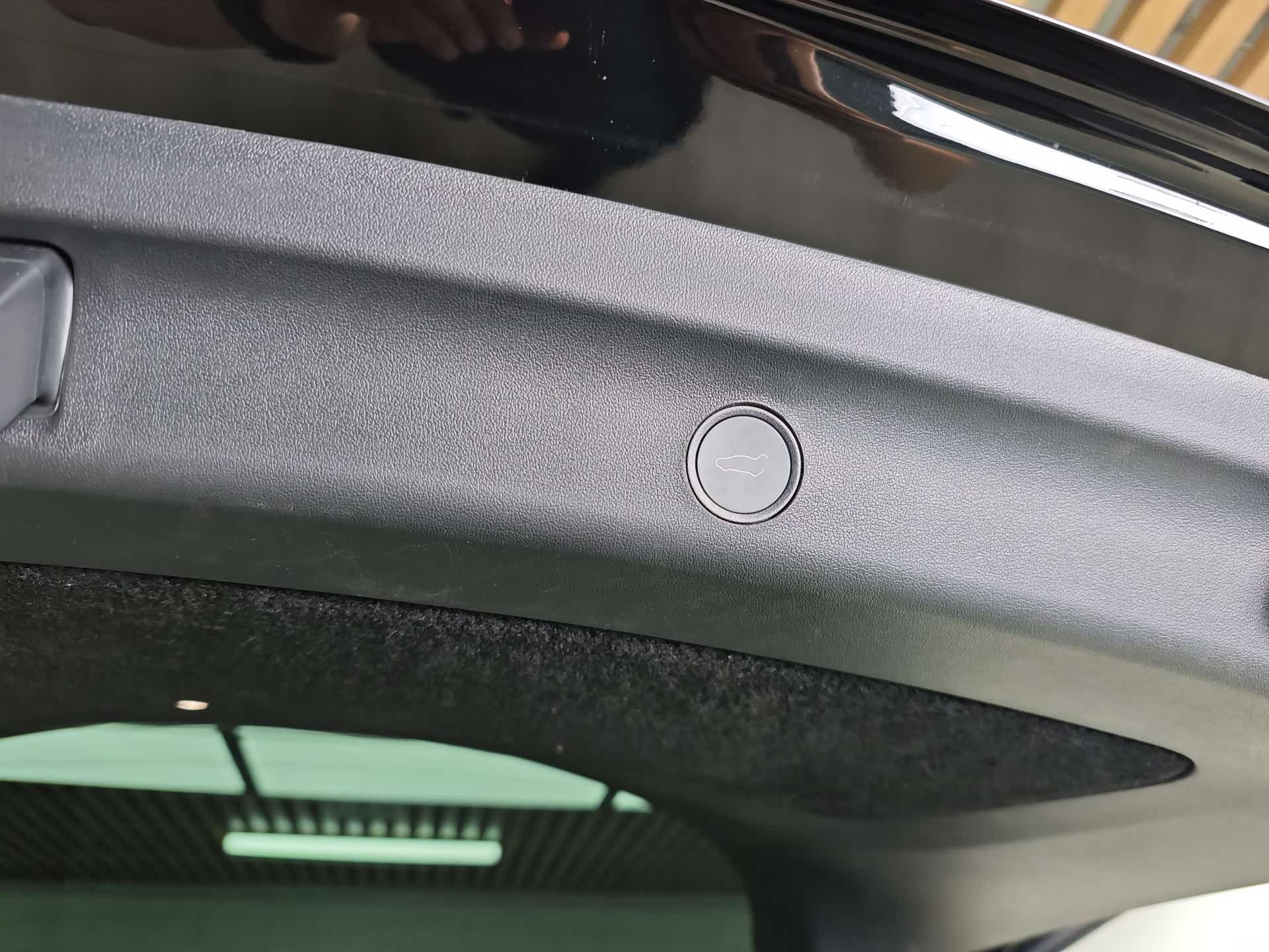 Tesla Model Y, 2023 9