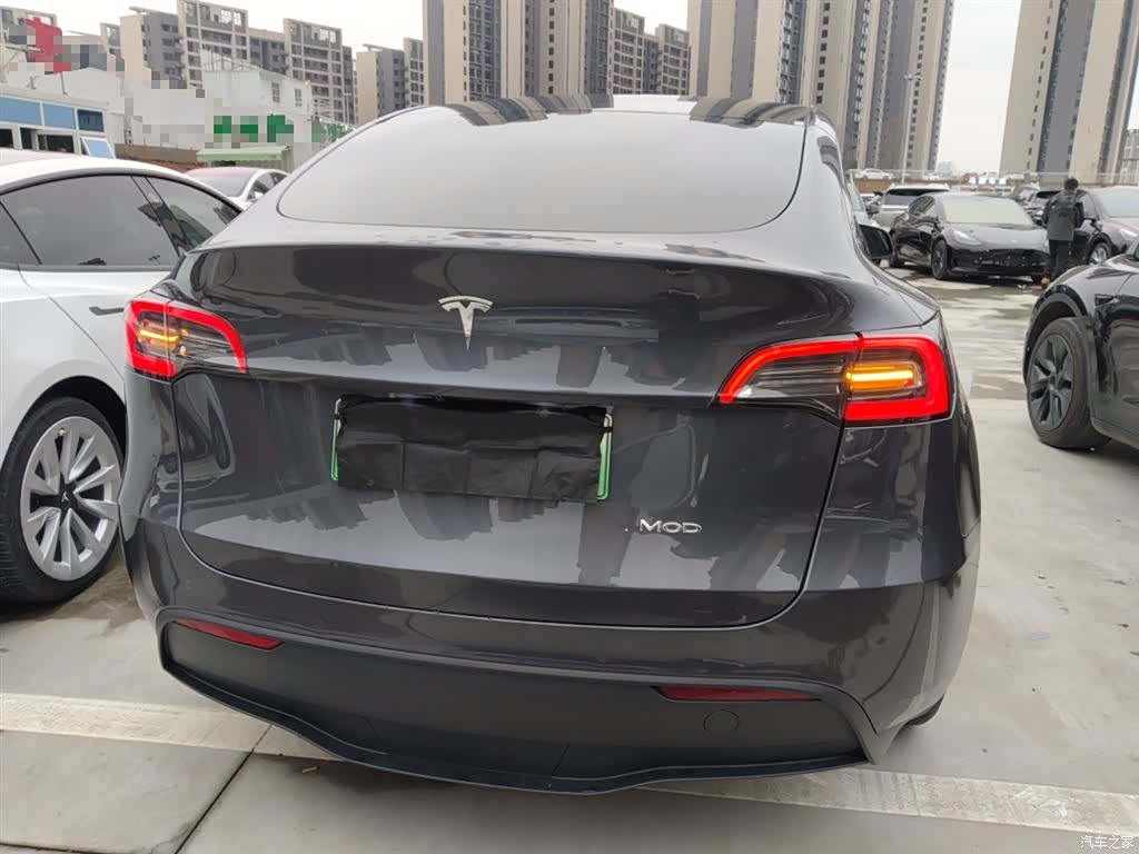 Tesla Model Y, 2022 6