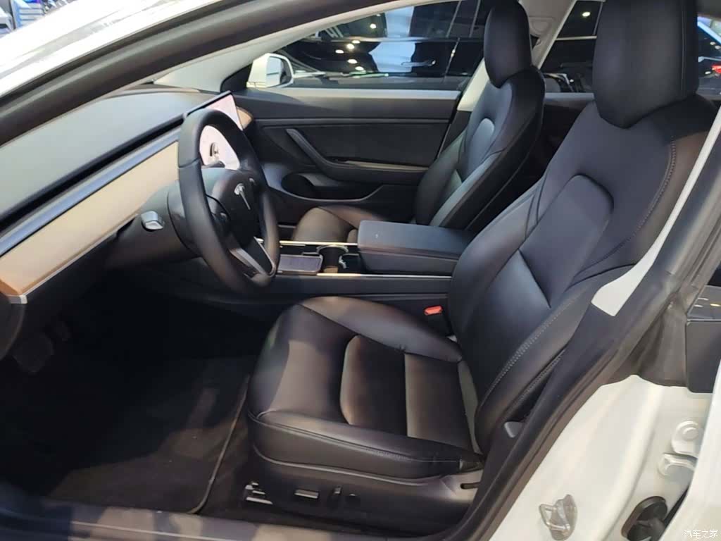Tesla Model 3, 2020 15
