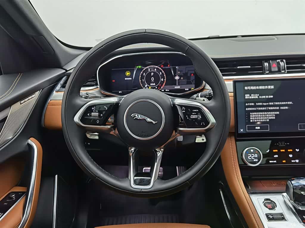 Jaguar F-PACE, 2024 11