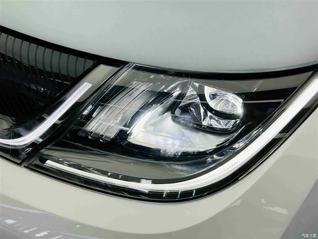 BYD Dolphin, 2023 11