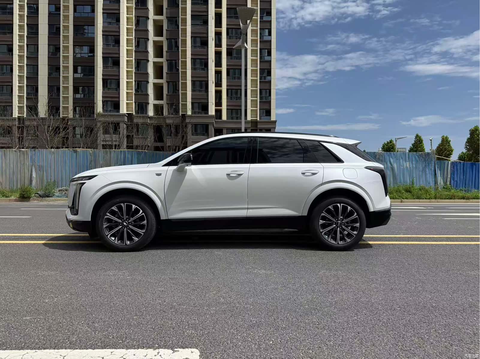 Cadillac XT5, 2025 4